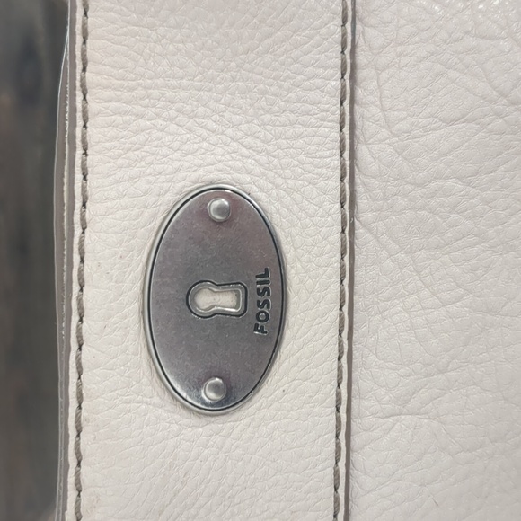 Fossil Ivory Tote Purse Bag - Picture 4 of 16